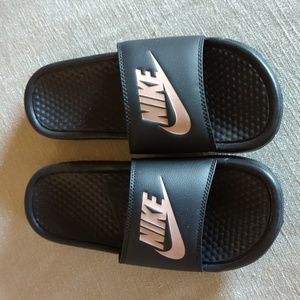 Nike Slides Women's Size 8